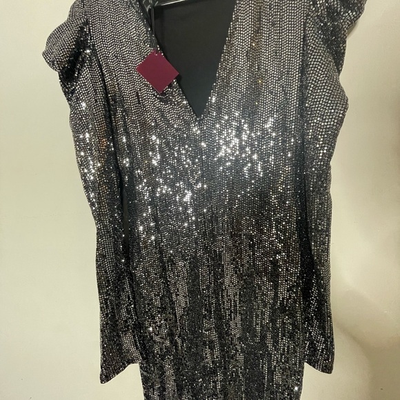 Forever 21 Shimmering Silver Sequin Dress - Picture 4 of 6
